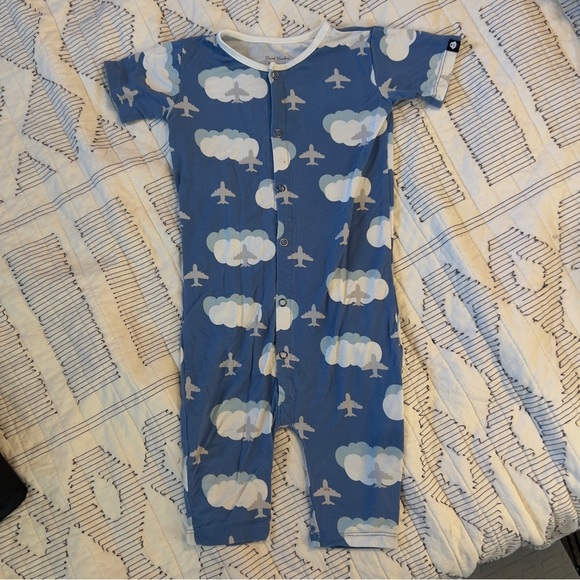 sweet bamboo Other - Airplane bamboo romper size 18-24 months